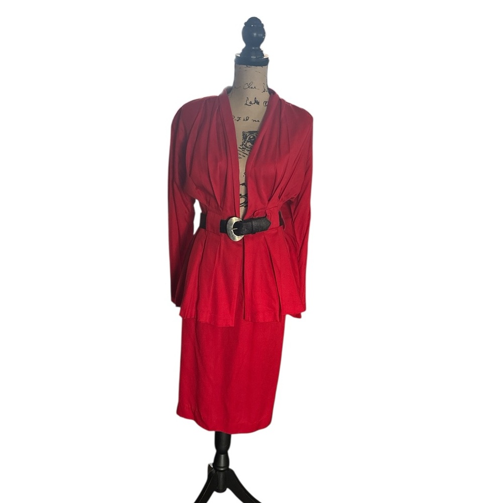 Cassidy , vintage , 2 piece, great, only worn a few times!  Women's Skirt Set